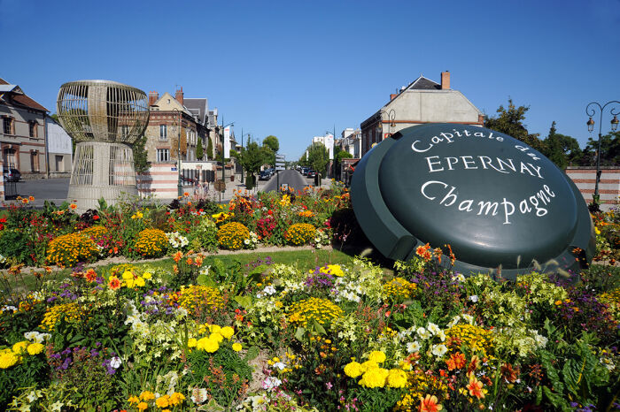Avenue de Champagne - Epernay C. Manquillet